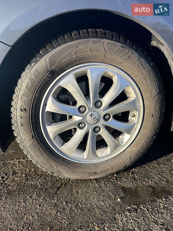 Седан Kia K3 2015 в Киеве