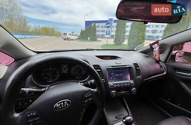 Седан Kia K3 2015 в 