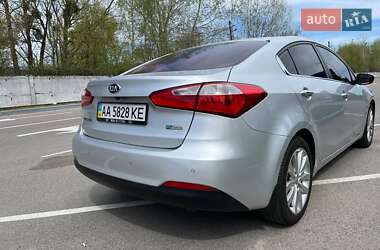 Седан Kia K3 2015 в 