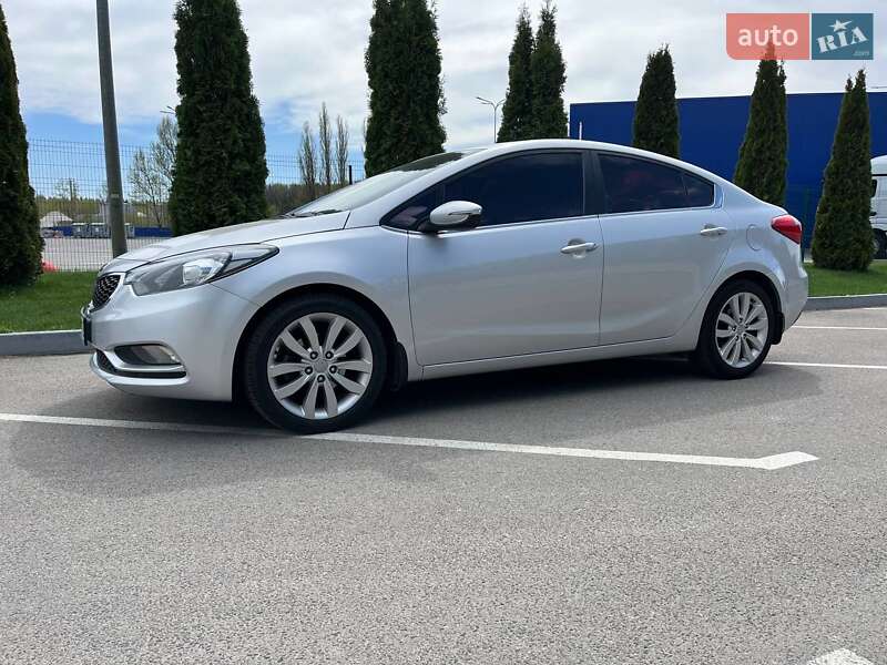 Седан Kia K3 2015 в Киеве