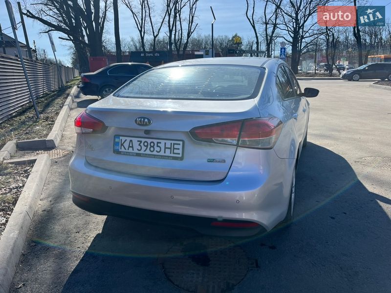 Седан Kia K3 2016 в Киеве