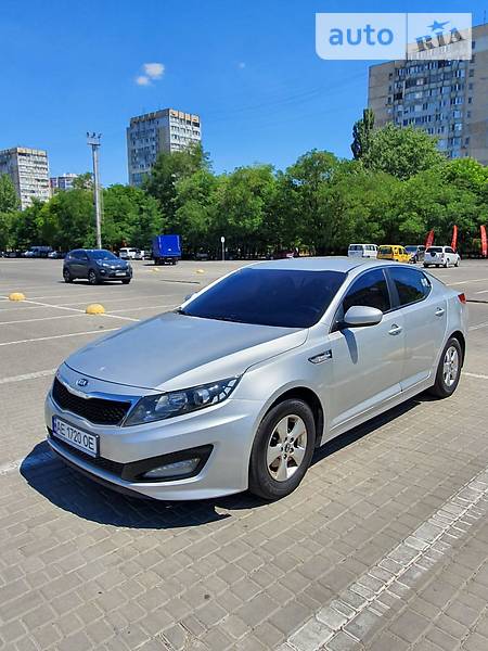 Седан Kia K5 2013 в Одесі