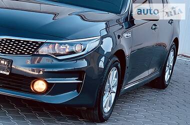 Седан Kia K5 2016 в 