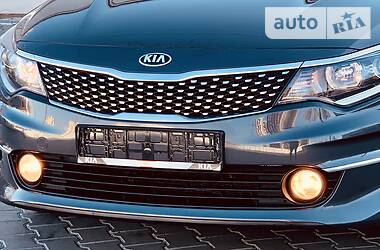 Седан Kia K5 2016 в 