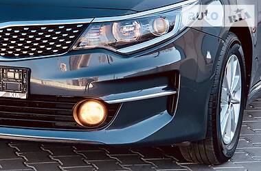 Седан Kia K5 2016 в 
