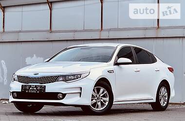 Седан Kia K5 2015 в Одесі