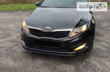 Седан Kia K5 2012 в Запоріжжі