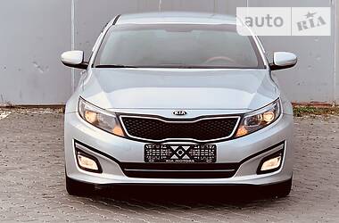 Седан Kia K5 2015 в Одессе