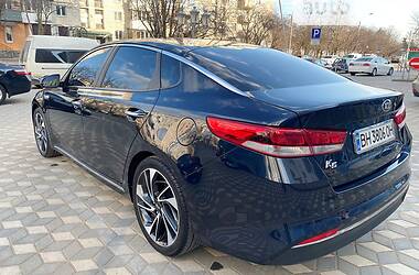 Седан Kia K5 2015 в Одесі