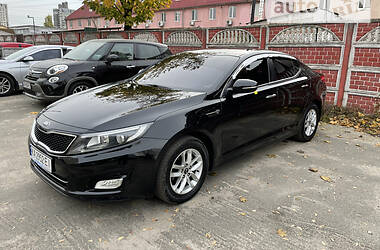 Седан Kia K5 2014 в Киеве