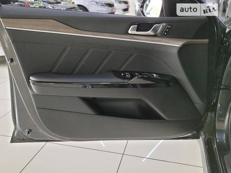 Седан Kia K5 2020 в Киеве