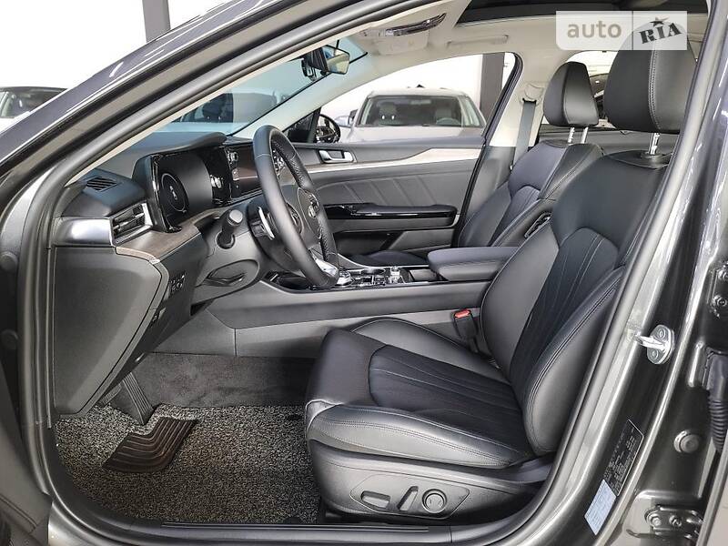 Седан Kia K5 2020 в Киеве