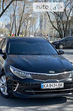 Седан Kia K5 2015 в Киеве