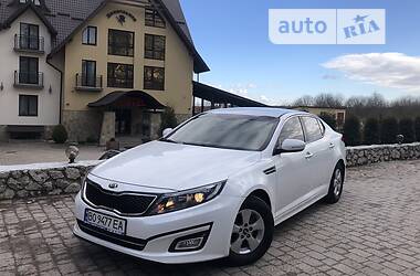 Седан Kia K5 2014 в Тернополе