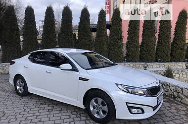 Седан Kia K5 2014 в Тернополе