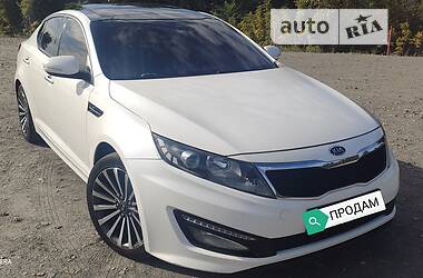 Седан Kia K5 2012 в Днепре