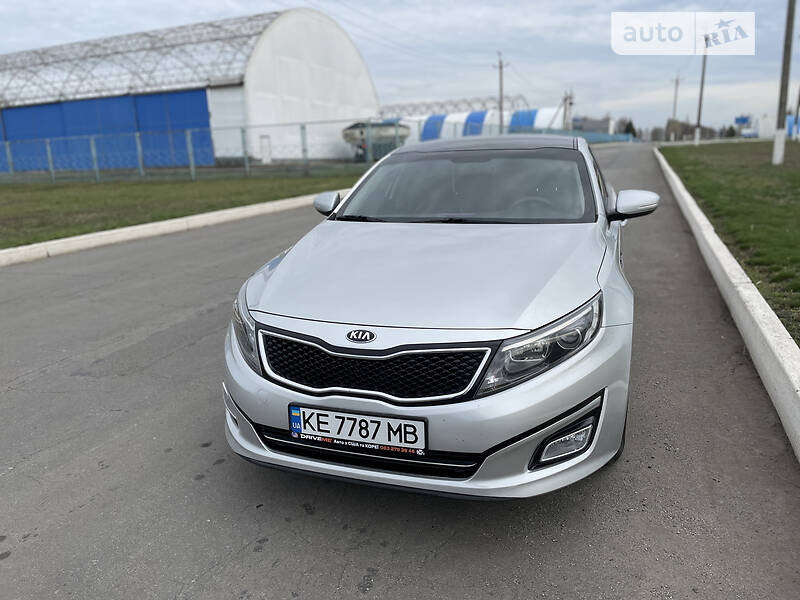 Седан Kia K5 2013 в Дніпрі