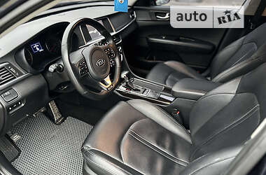 Седан Kia K5 2017 в Киеве
