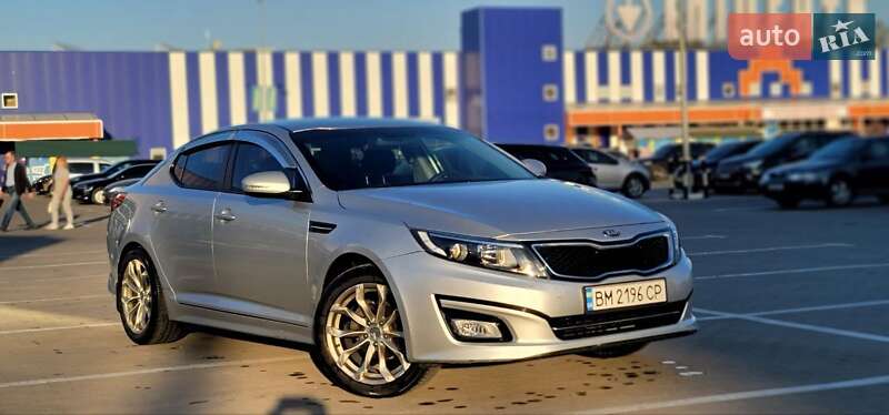 Седан Kia K5 2013 в Сумах