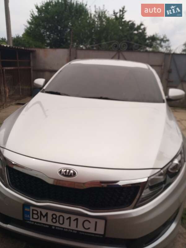 Седан Kia K5 2012 в Сумах