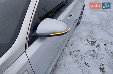 Седан Kia K5 2015 в 