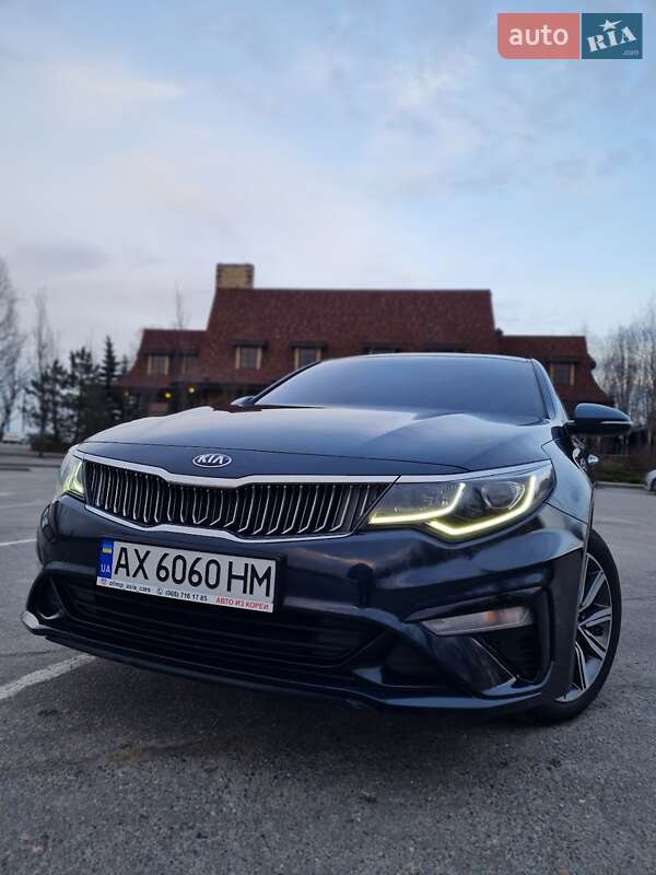 Седан Kia K5 2018 в Харькове