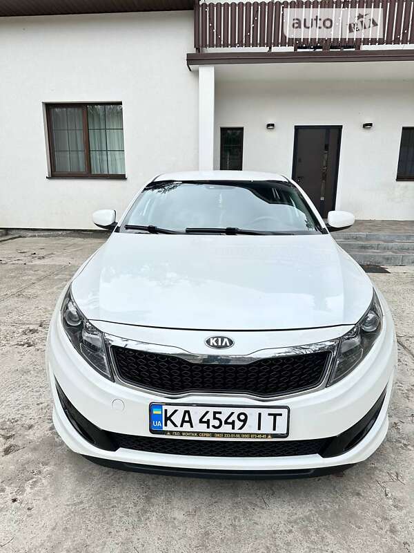 Седан Kia K5 2013 в Києві