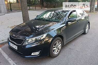 Седан Kia K5 2013 в Дніпрі