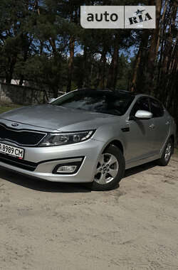 Седан Kia K5 2013 в Киеве