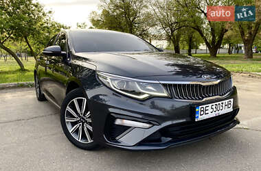 Седан Kia K5 2019 в 