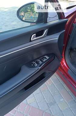 Седан Kia K5 2020 в Києві