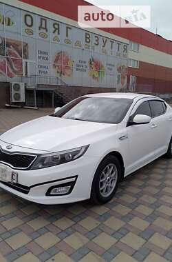 Седан Kia K5 2014 в Гайсину