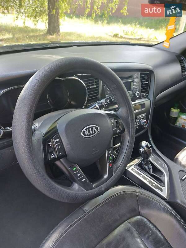 Седан Kia K5 2011 в Харькове