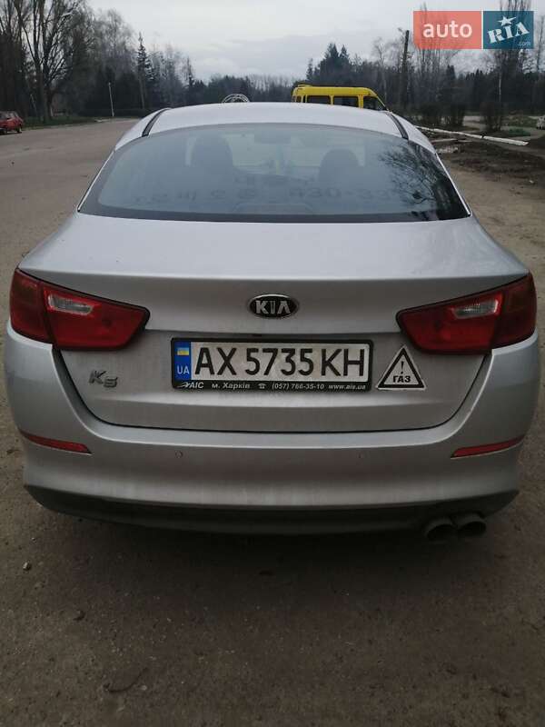 Седан Kia K5 2015 в Харькове