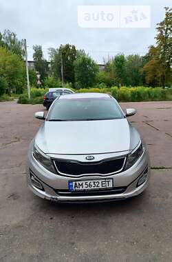 Седан Kia K5 2014 в Житомирі