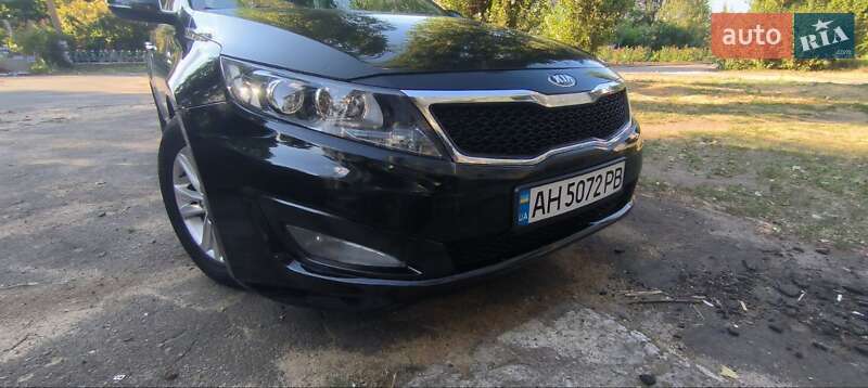 Седан Kia K5 2013 в Баштанці