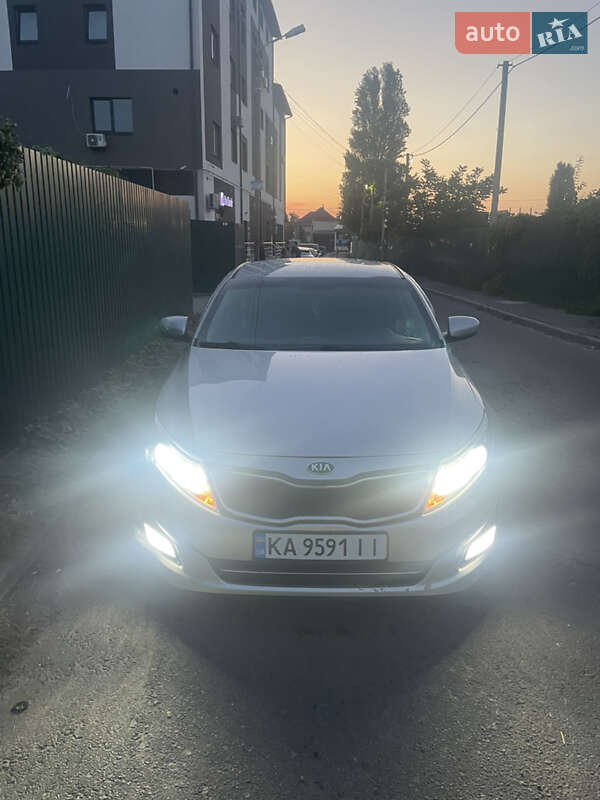 Седан Kia K5 2015 в Києві