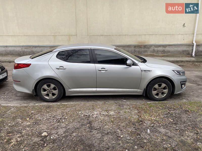 Седан Kia K5 2014 в Киеве
