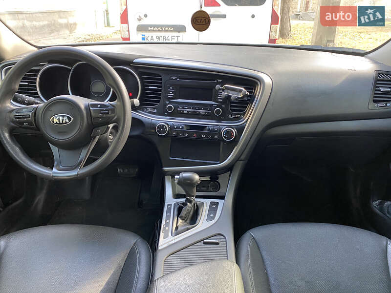 Седан Kia K5 2014 в Киеве