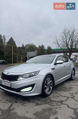 Седан Kia K5 2011 в Тячеві