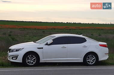 Седан Kia K5 2014 в Одессе