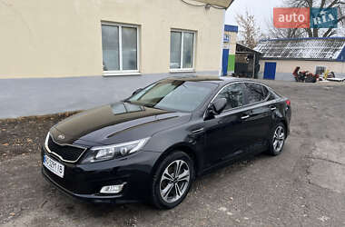 Седан Kia K5 2013 в Карловке