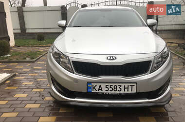 Седан Kia K5 2012 в Кагарлику