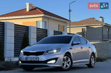 Седан Kia K5 2012 в Одесі