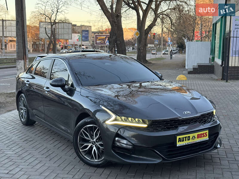 Седан Kia K5 2019 в 