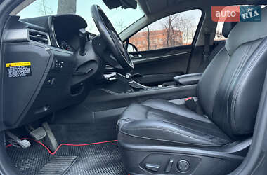 Седан Kia K5 2019 в 