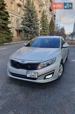 Седан Kia K5 2015 в Харкові