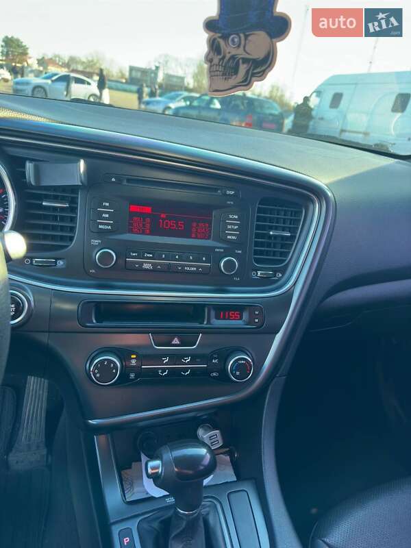 Седан Kia K5 2013 в Киеве