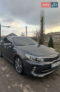 Седан Kia K5 2015 в Кривому Розі