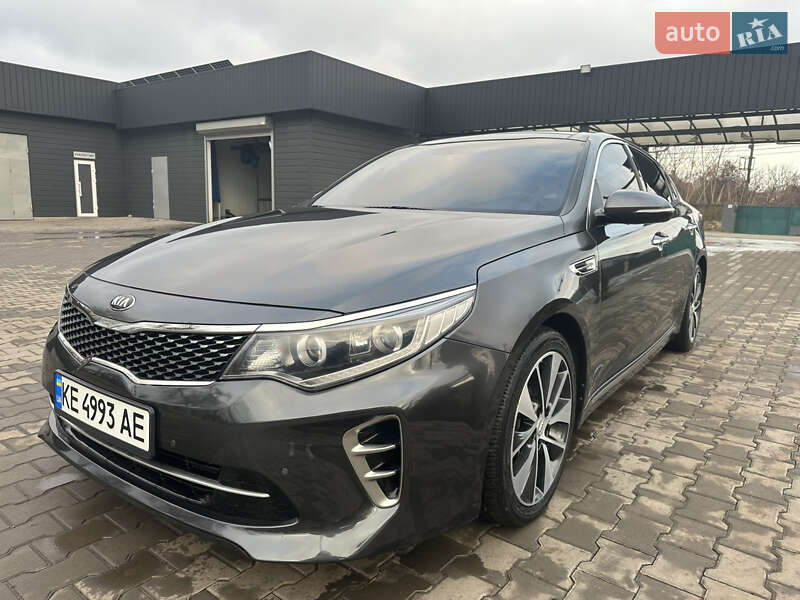 Седан Kia K5 2015 в Кривому Розі